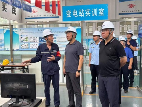 2025年7月29日泰安市應(yīng)急局領(lǐng)導(dǎo)來澤能電力科技公司調(diào)研＂有限空間作業(yè)＂安全治理演示活動(dòng)！